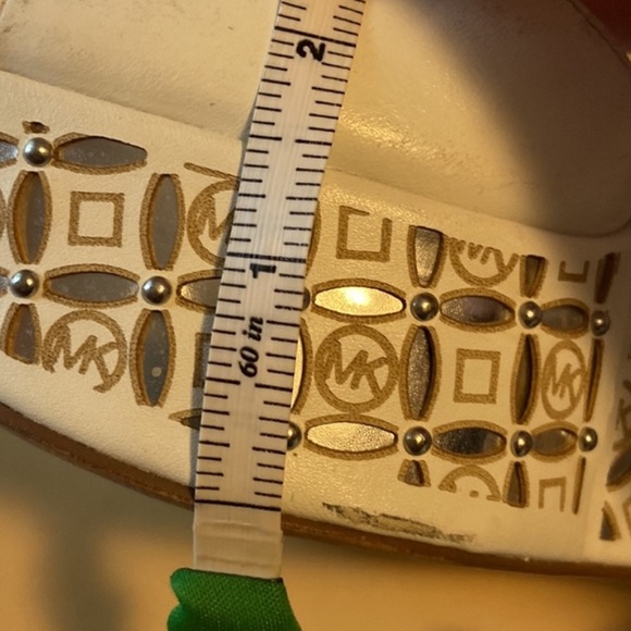 MICHAEL Michael Kors Off-White and Gold Wedge Platform Logo Patterned Sandals - Picture 12 of 13